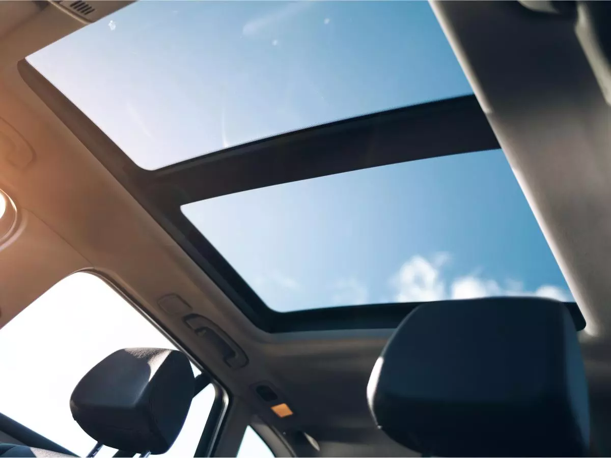Sunroof (Per Panel)